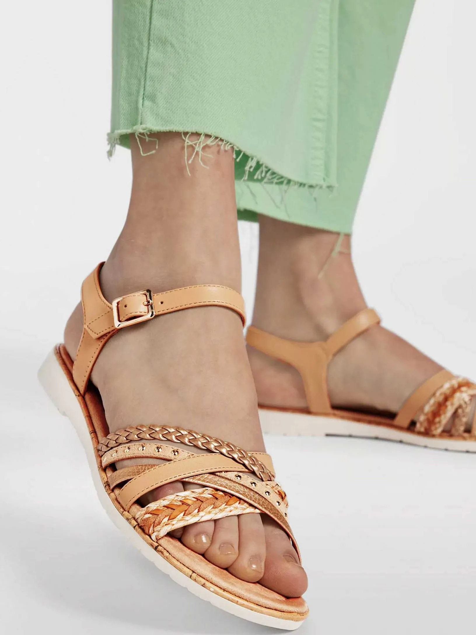 Beige Sandaal