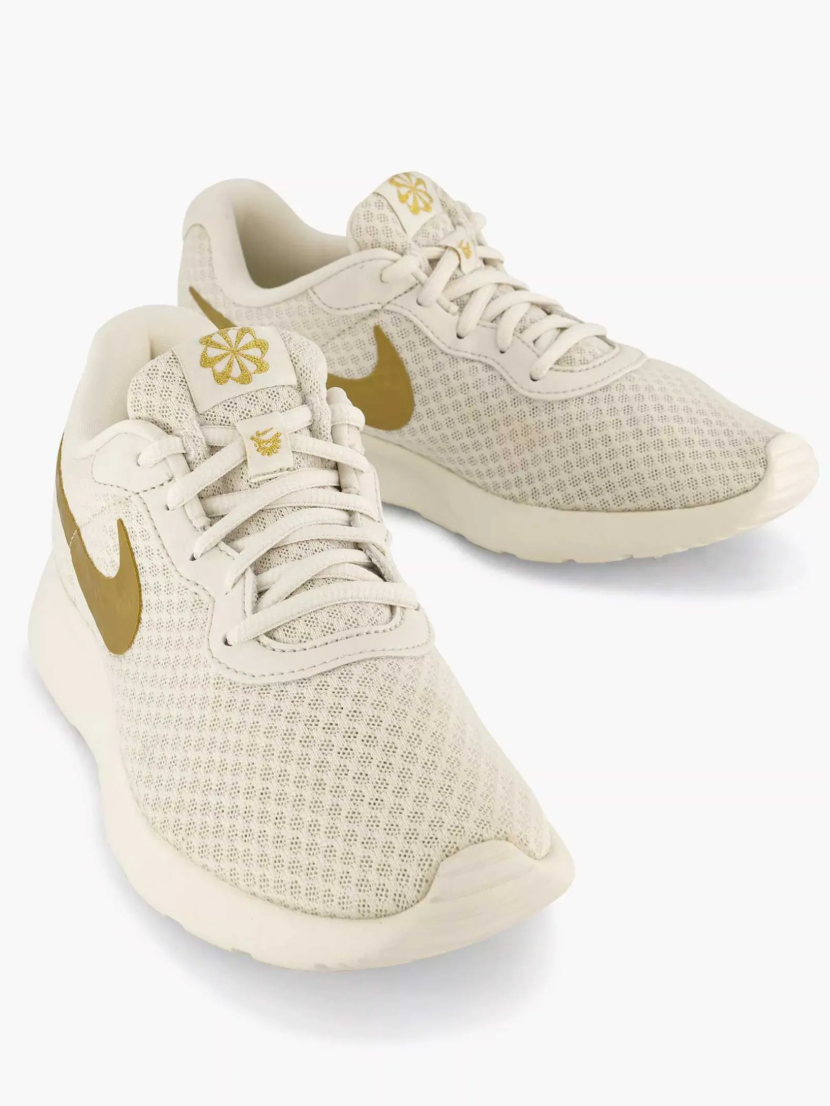 Beige Tanjun